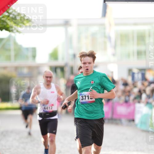 12.06.2026 - Holstenköstenlauf LAZAROV Photography http://msf.ph/oto/9739235 12.06.2026 19:49:05 Laufen 3132, 3506, 3531, 3715, 3860, 4412, 4428 meine-sportfotos.de
