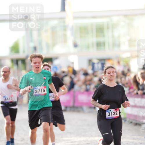 12.06.2026 - Holstenköstenlauf LAZAROV Photography http://msf.ph/oto/9739236 12.06.2026 19:49:05 Laufen 3132, 3506, 3531, 3715, 3860, 4412, 4428 meine-sportfotos.de