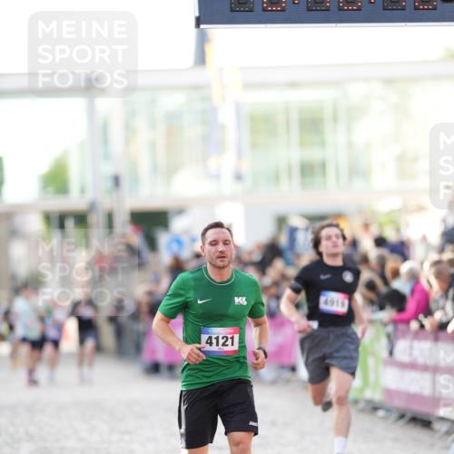 12.06.2026 - Holstenköstenlauf LAZAROV Photography http://msf.ph/oto/9739307 12.06.2026 19:48:15 Laufen 3725, 4121, 4649, 4711, 4919 meine-sportfotos.de