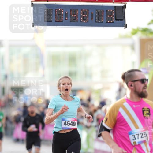 12.06.2026 - Holstenköstenlauf LAZAROV Photography http://msf.ph/oto/9739310 12.06.2026 19:48:12 Laufen 3725, 3848, 4121, 4649, 4711 meine-sportfotos.de