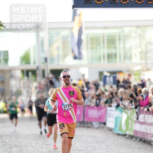 12.06.2026 - Holstenköstenlauf LAZAROV Photography http://msf.ph/oto/9739316 12.06.2026 19:48:09 Laufen 3725, 3848, 4649 meine-sportfotos.de