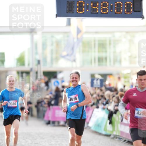 12.06.2026 - Holstenköstenlauf LAZAROV Photography http://msf.ph/oto/9739324 12.06.2026 19:47:59 Laufen 3651, 3930, 4293, 4635, 4744 meine-sportfotos.de