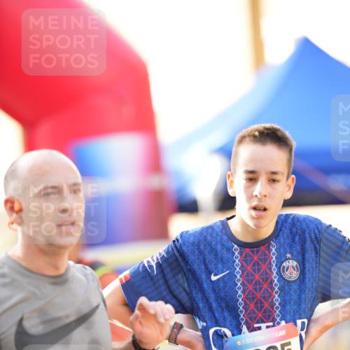 12.06.2026 - Holstenköstenlauf LAZAROV Photography http://msf.ph/oto/9739339 12.06.2026 19:47:36 Laufen 3693, 3889, 3934, 3935, 4527 meine-sportfotos.de