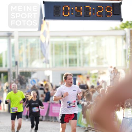 12.06.2026 - Holstenköstenlauf LAZAROV Photography http://msf.ph/oto/9739349 12.06.2026 19:47:28 Laufen 3193, 3533, 3889, 4176, 4527, 4647, 4732 meine-sportfotos.de