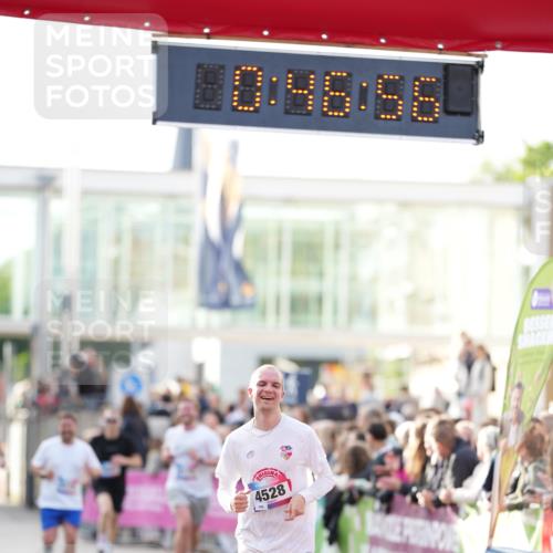 12.06.2026 - Holstenköstenlauf LAZAROV Photography http://msf.ph/oto/9739372 12.06.2026 19:46:55 Laufen 3103, 3782, 3850, 4175, 4528, 4921 meine-sportfotos.de