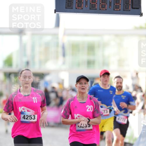12.06.2026 - Holstenköstenlauf LAZAROV Photography http://msf.ph/oto/9739387 12.06.2026 19:46:30 Laufen 3022, 3309, 3554, 4247, 4253, 4255, 4772, 4773 meine-sportfotos.de
