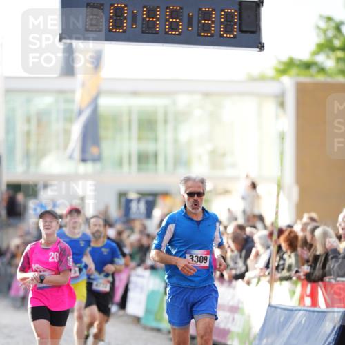 12.06.2026 - Holstenköstenlauf LAZAROV Photography http://msf.ph/oto/9739390 12.06.2026 19:46:29 Laufen 3022, 3309, 3554, 4247, 4253, 4255, 4772, 4773 meine-sportfotos.de