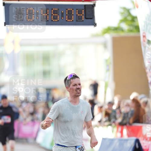 12.06.2026 - Holstenköstenlauf LAZAROV Photography http://msf.ph/oto/9739411 12.06.2026 19:46:03 Laufen 3038, 3645 meine-sportfotos.de