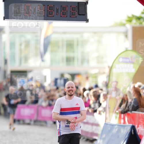12.06.2026 - Holstenköstenlauf LAZAROV Photography http://msf.ph/oto/9739444 12.06.2026 19:45:24 Laufen 3394, 3560, 3619, 3998 meine-sportfotos.de