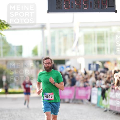 12.06.2026 - Holstenköstenlauf LAZAROV Photography http://msf.ph/oto/9739455 12.06.2026 19:45:13 Laufen 3203, 3290, 3948, 4648 meine-sportfotos.de