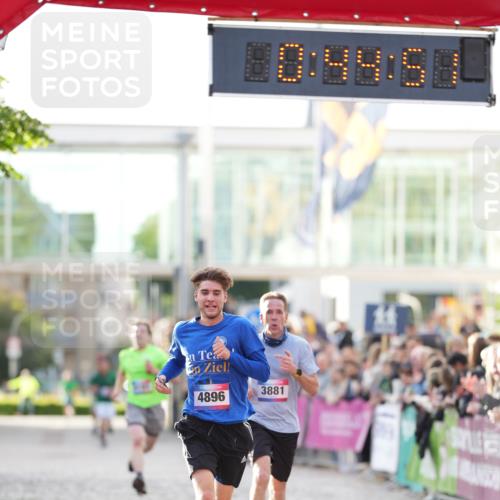 12.06.2026 - Holstenköstenlauf LAZAROV Photography http://msf.ph/oto/9739475 12.06.2026 19:44:51 Laufen 3881, 4193, 4294, 4896 meine-sportfotos.de