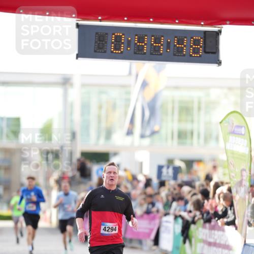 12.06.2026 - Holstenköstenlauf LAZAROV Photography http://msf.ph/oto/9739480 12.06.2026 19:44:48 Laufen 3881, 4294, 4896 meine-sportfotos.de