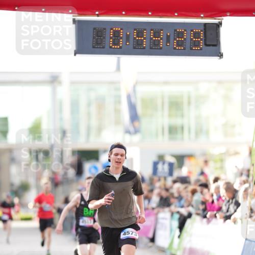 12.06.2026 - Holstenköstenlauf LAZAROV Photography http://msf.ph/oto/9739493 12.06.2026 19:44:28 Laufen 3159, 4513, 4573 meine-sportfotos.de