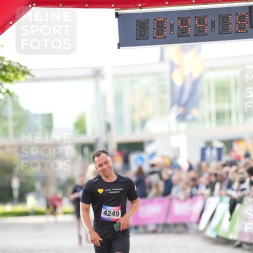 12.06.2026 - Holstenköstenlauf LAZAROV Photography http://msf.ph/oto/9739499 12.06.2026 19:44:17 Laufen 4249 meine-sportfotos.de