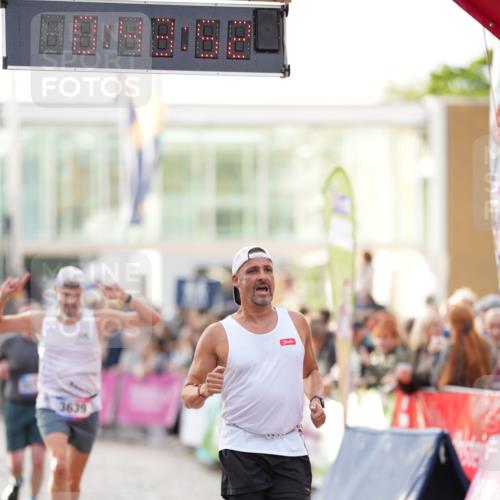 12.06.2026 - Holstenköstenlauf LAZAROV Photography http://msf.ph/oto/9739517 12.06.2026 19:43:51 Laufen 3272, 3599, 3639, 4434 meine-sportfotos.de