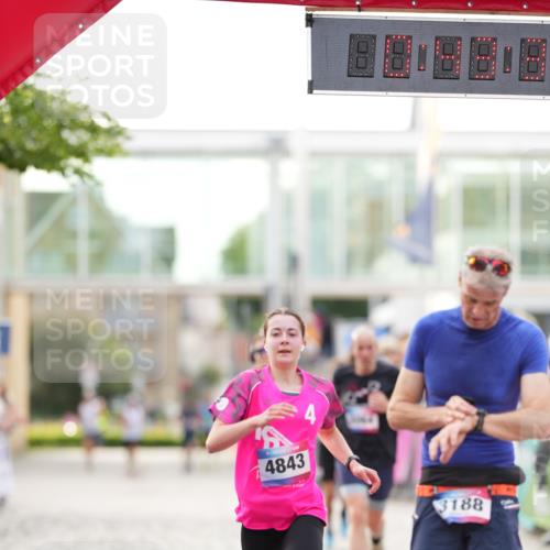 12.06.2026 - Holstenköstenlauf LAZAROV Photography http://msf.ph/oto/9739530 12.06.2026 19:43:38 Laufen 3015, 3064, 3188, 3191, 3640, 4164, 4799, 4843 meine-sportfotos.de