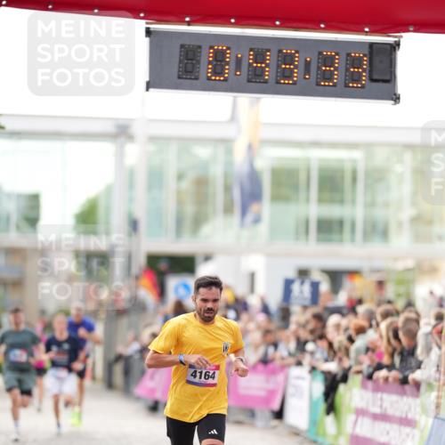 12.06.2026 - Holstenköstenlauf LAZAROV Photography http://msf.ph/oto/9739541 12.06.2026 19:43:32 Laufen 3015, 3640, 3737, 4164 meine-sportfotos.de