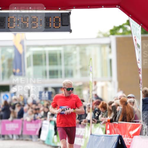 12.06.2026 - Holstenköstenlauf LAZAROV Photography http://msf.ph/oto/9739555 12.06.2026 19:43:09 Laufen 3634, 4195 meine-sportfotos.de