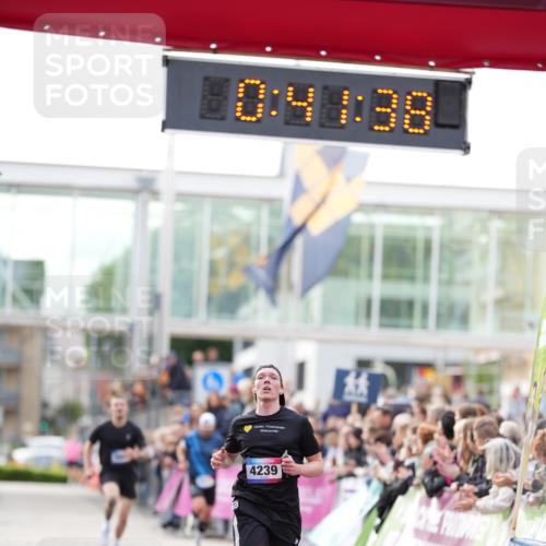 12.06.2026 - Holstenköstenlauf LAZAROV Photography http://msf.ph/oto/9739626 12.06.2026 19:41:37 Laufen 4239, 4862 meine-sportfotos.de