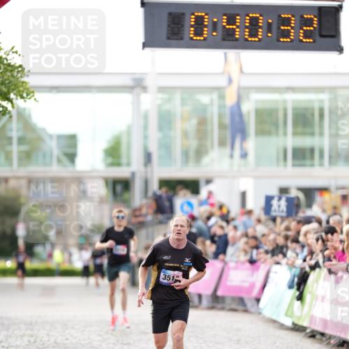 12.06.2026 - Holstenköstenlauf LAZAROV Photography http://msf.ph/oto/9739673 12.06.2026 19:40:31 Laufen 3219, 3510 meine-sportfotos.de