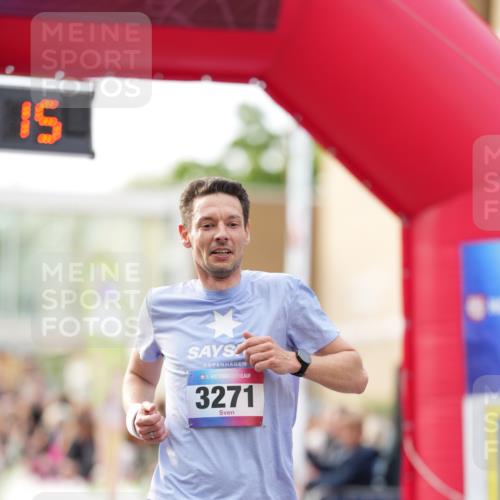 12.06.2026 - Holstenköstenlauf LAZAROV Photography http://msf.ph/oto/9739674 12.06.2026 19:40:14 Laufen 3271, 3440 meine-sportfotos.de