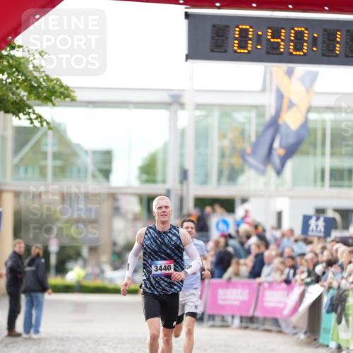 12.06.2026 - Holstenköstenlauf LAZAROV Photography http://msf.ph/oto/9739680 12.06.2026 19:40:10 Laufen 3271, 3440 meine-sportfotos.de