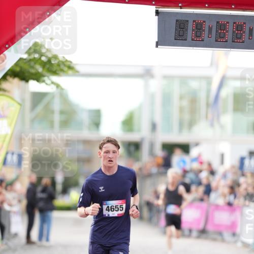 12.06.2026 - Holstenköstenlauf LAZAROV Photography http://msf.ph/oto/9739697 12.06.2026 19:39:44 Laufen 3700, 4640, 4655 meine-sportfotos.de