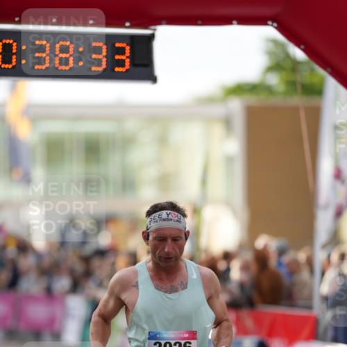 12.06.2026 - Holstenköstenlauf LAZAROV Photography http://msf.ph/oto/9739722 12.06.2026 19:38:32 Laufen 3026 meine-sportfotos.de