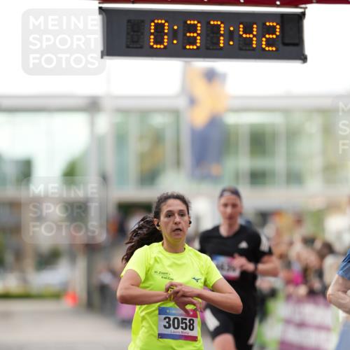 12.06.2026 - Holstenköstenlauf LAZAROV Photography http://msf.ph/oto/9739738 12.06.2026 19:37:41 Laufen 3058, 4639, 4816, 4819 meine-sportfotos.de