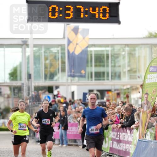 12.06.2026 - Holstenköstenlauf LAZAROV Photography http://msf.ph/oto/9739742 12.06.2026 19:37:40 Laufen 3058, 4639, 4816, 4819 meine-sportfotos.de