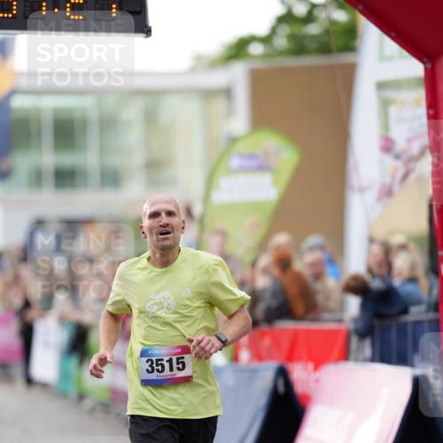 12.06.2026 - Holstenköstenlauf LAZAROV Photography http://msf.ph/oto/9739749 12.06.2026 19:37:26 Laufen 3304, 3515 meine-sportfotos.de