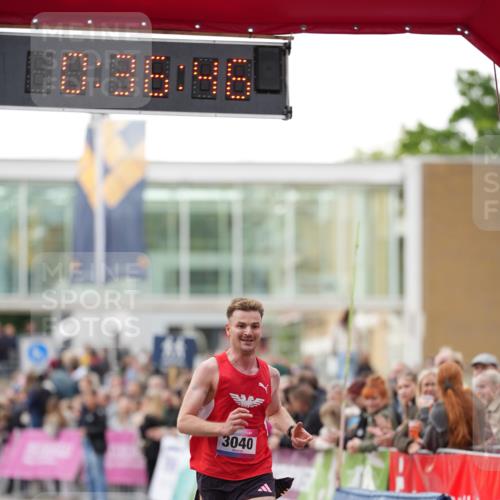 12.06.2026 - Holstenköstenlauf LAZAROV Photography http://msf.ph/oto/9739762 12.06.2026 19:36:46 Laufen 3040 meine-sportfotos.de