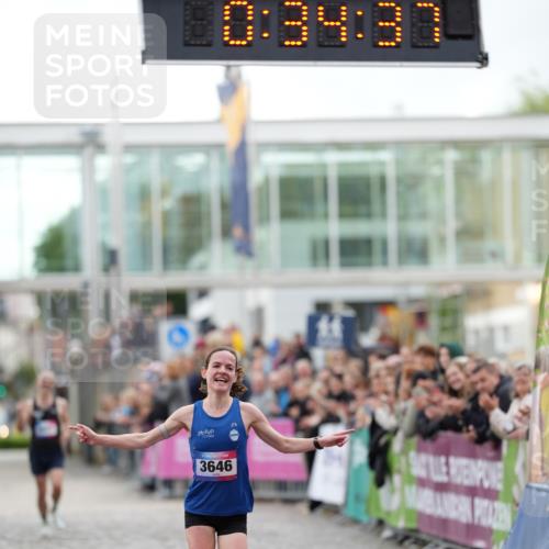 12.06.2026 - Holstenköstenlauf LAZAROV Photography http://msf.ph/oto/9739800 12.06.2026 19:34:36 Laufen 3646, 4821 meine-sportfotos.de