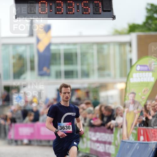 12.06.2026 - Holstenköstenlauf LAZAROV Photography http://msf.ph/oto/9739805 12.06.2026 19:33:56 Laufen 3630 meine-sportfotos.de