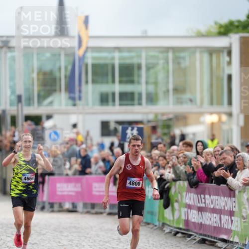 12.06.2026 - Holstenköstenlauf LAZAROV Photography http://msf.ph/oto/9739820 12.06.2026 19:31:53 Laufen 4664, 4800 meine-sportfotos.de