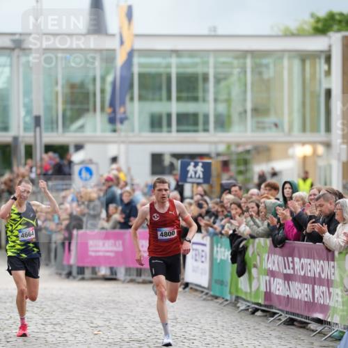 12.06.2026 - Holstenköstenlauf LAZAROV Photography http://msf.ph/oto/9739821 12.06.2026 19:31:52 Laufen 4664, 4800 meine-sportfotos.de