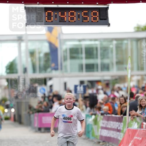 12.06.2026 - Holstenköstenlauf LAZAROV Photography http://msf.ph/oto/9739842 12.06.2026 18:18:56 Laufen 4095 meine-sportfotos.de