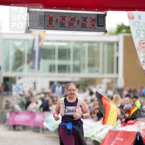 12.06.2026 - Holstenköstenlauf LAZAROV Photography http://msf.ph/oto/9739850 12.06.2026 18:15:44 Laufen 3699 meine-sportfotos.de