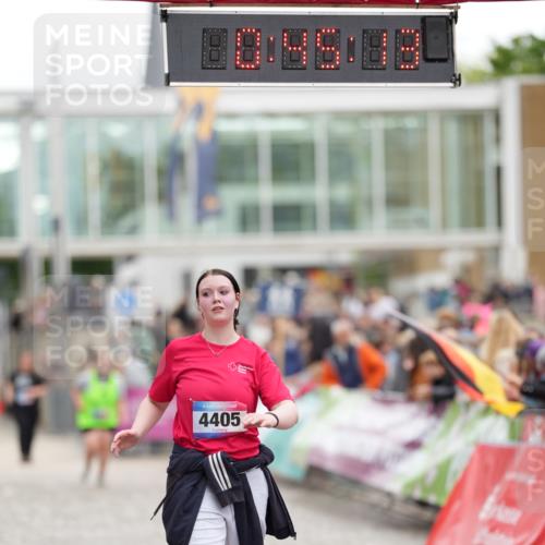 12.06.2026 - Holstenköstenlauf LAZAROV Photography http://msf.ph/oto/9739869 12.06.2026 18:15:11 Laufen 4330, 4405 meine-sportfotos.de