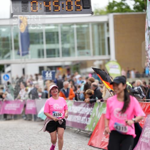 12.06.2026 - Holstenköstenlauf LAZAROV Photography http://msf.ph/oto/9739880 12.06.2026 18:15:03 Laufen 4315, 4330 meine-sportfotos.de