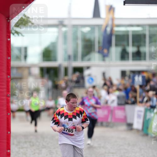 12.06.2026 - Holstenköstenlauf LAZAROV Photography http://msf.ph/oto/9739917 12.06.2026 18:11:07 Laufen 3765, 4477 meine-sportfotos.de