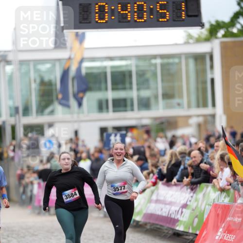 12.06.2026 - Holstenköstenlauf LAZAROV Photography http://msf.ph/oto/9739925 12.06.2026 18:10:49 Laufen 3313, 3480, 3577, 3584 meine-sportfotos.de