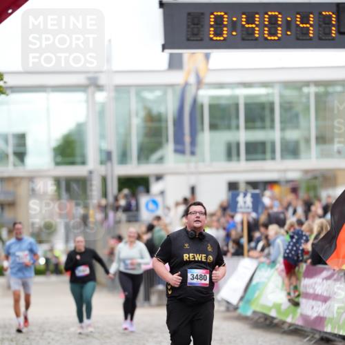 12.06.2026 - Holstenköstenlauf LAZAROV Photography http://msf.ph/oto/9739929 12.06.2026 18:10:45 Laufen 3480 meine-sportfotos.de