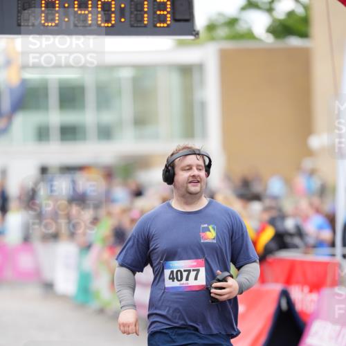 12.06.2026 - Holstenköstenlauf LAZAROV Photography http://msf.ph/oto/9739946 12.06.2026 18:10:11 Laufen 4077, 4082 meine-sportfotos.de