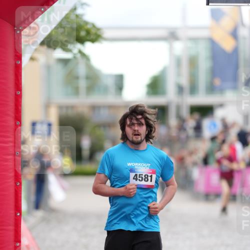 12.06.2026 - Holstenköstenlauf LAZAROV Photography http://msf.ph/oto/9739973 12.06.2026 18:09:02 Laufen 4581 meine-sportfotos.de