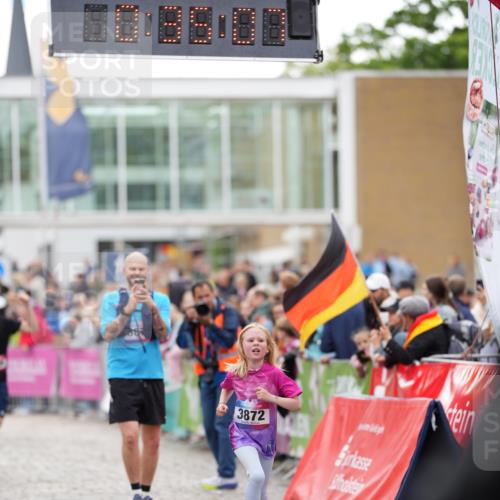 12.06.2026 - Holstenköstenlauf LAZAROV Photography http://msf.ph/oto/9739996 12.06.2026 18:05:05 Laufen 3409, 3871, 3872, 3874, 4539 meine-sportfotos.de