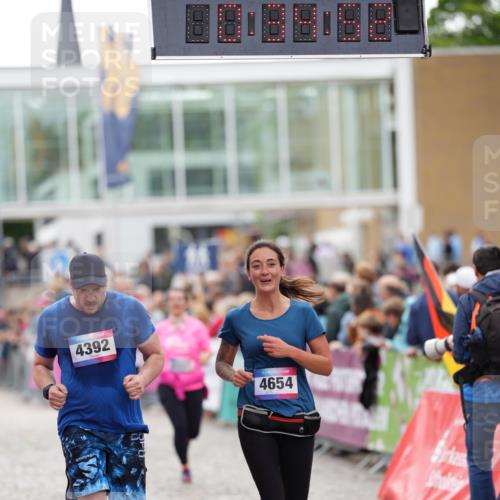 12.06.2026 - Holstenköstenlauf LAZAROV Photography http://msf.ph/oto/9740008 12.06.2026 18:04:50 Laufen 3408, 3410, 3425, 3426, 3427, 3735, 3943, 3944, 4328, 4337, 4392, 4654 meine-sportfotos.de