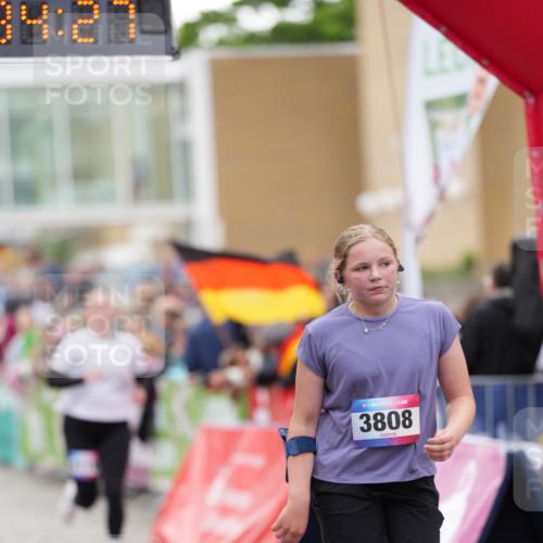 12.06.2026 - Holstenköstenlauf LAZAROV Photography http://msf.ph/oto/9740026 12.06.2026 18:04:25 Laufen 3706, 3707, 3722, 3808, 4099, 4109, 4116, 4119 meine-sportfotos.de