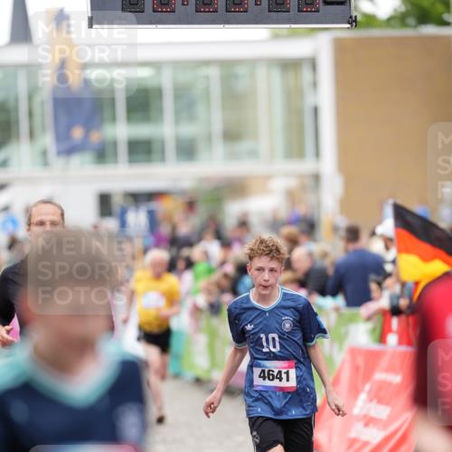 12.06.2026 - Holstenköstenlauf LAZAROV Photography http://msf.ph/oto/9740064 12.06.2026 18:03:41 Laufen 3232, 3641, 3675, 3726, 3743, 4410, 4618, 4619, 4641, 4652, 4653, 4724 meine-sportfotos.de