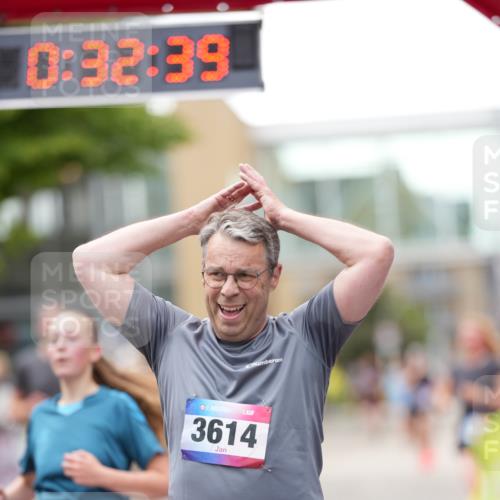 12.06.2026 - Holstenköstenlauf LAZAROV Photography http://msf.ph/oto/9740121 12.06.2026 18:02:37 Laufen 3548, 3611, 3612, 3614, 3631, 3655, 3720, 3868, 4274, 4393, 4394 meine-sportfotos.de